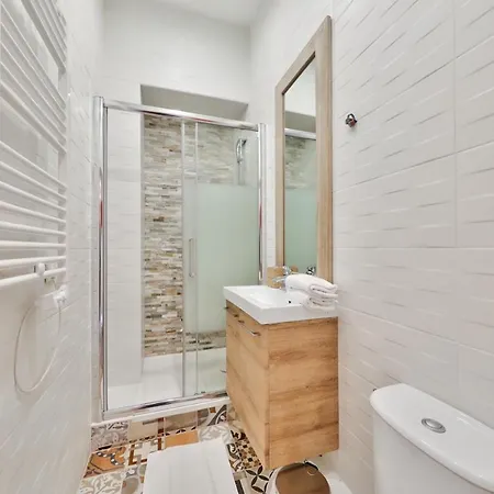 38 아틀리에 모나리자 *